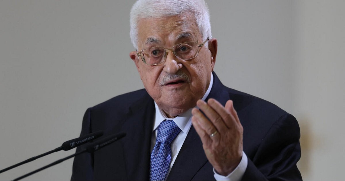 الرئيس عباس : مستعدون للعمل مع الرئيس ترمب للتوصل إلى اتفاق سلام شامل 