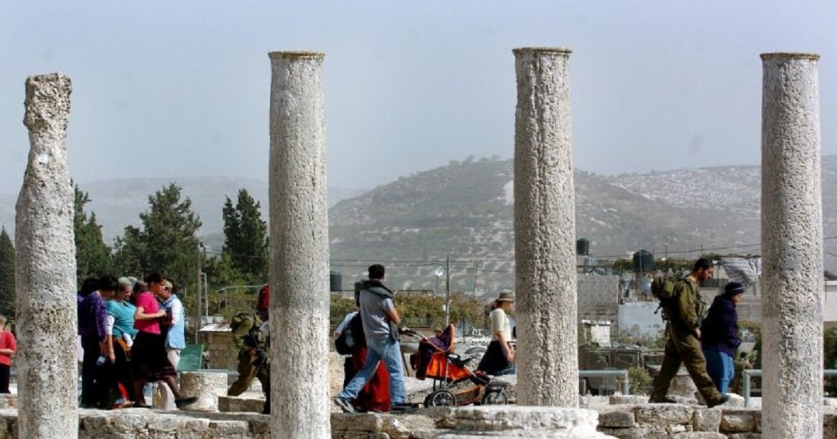 المكتبة الوطنية تُدين مخطط تهويد موقع سبسطية وتدعو "اليونسكو" إلى التدخل العاجل