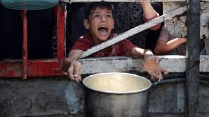 138 اقتصاديا عالميا ينددون باستخدام إسرائيل للتجويع كسلاح حرب