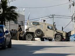 الاحتلال يغلق منطقة "المطينة" في حوسان