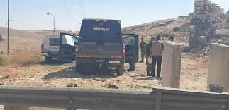 الاحتلال يبدأ بشق شارع استيطاني في حزما 