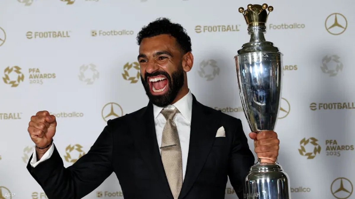 محمد صلاح يحقق جائزة أفضل لاعب بالدوري الإنجليزي