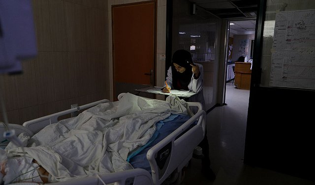 الصحة: 70% من مولدات المستشفيات في غزة لا تعمل لنقص الوقود