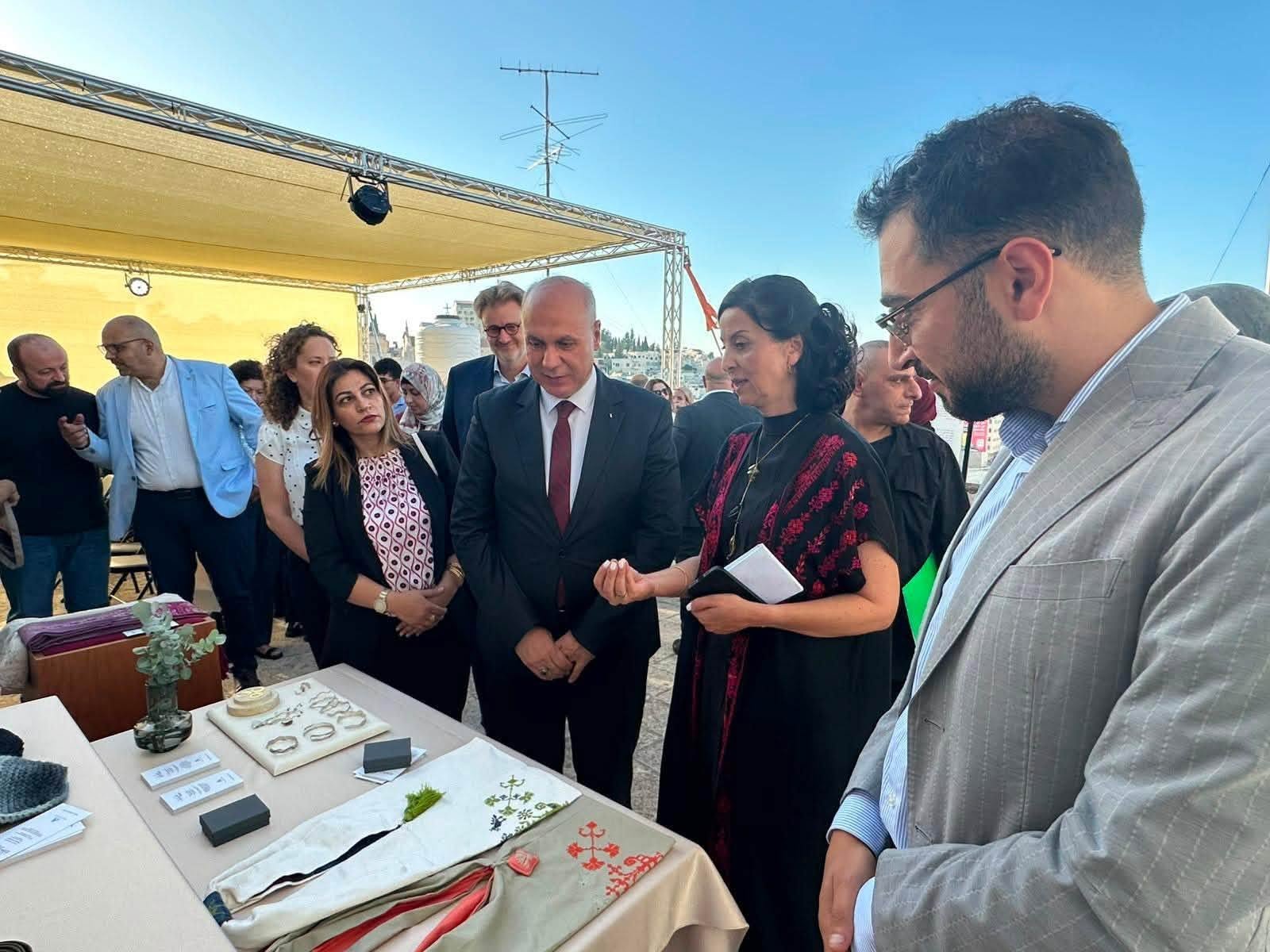 وزير الثقافة يرعى حفل اختتام برنامج "النهوض بالحرف الفلسطينية" في بيت لحم