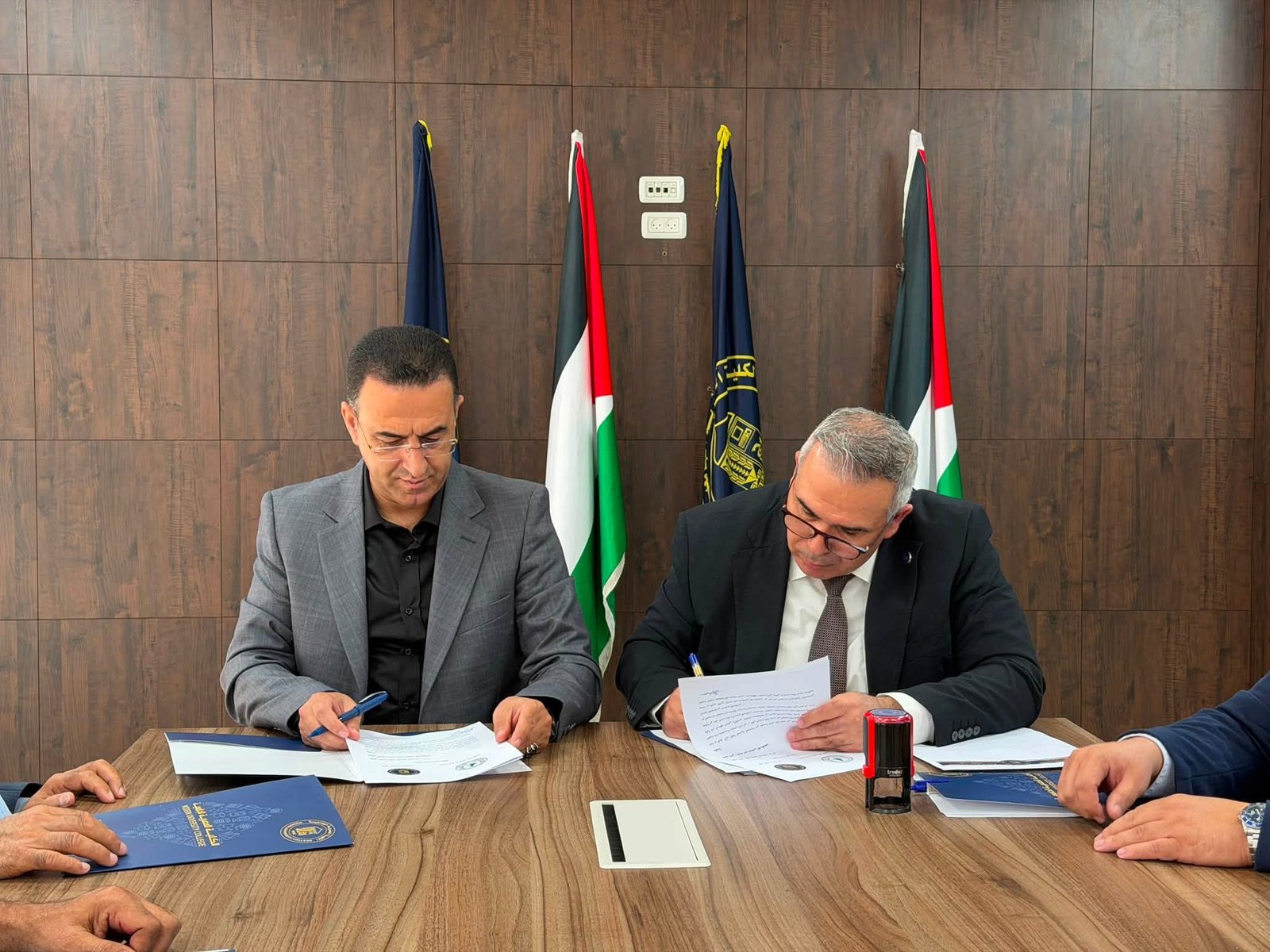 الاتحاد العام للمعلمين الفلسطينيين والكلية العصرية الجامعية يوقعان اتفاقية تعاون مشترك