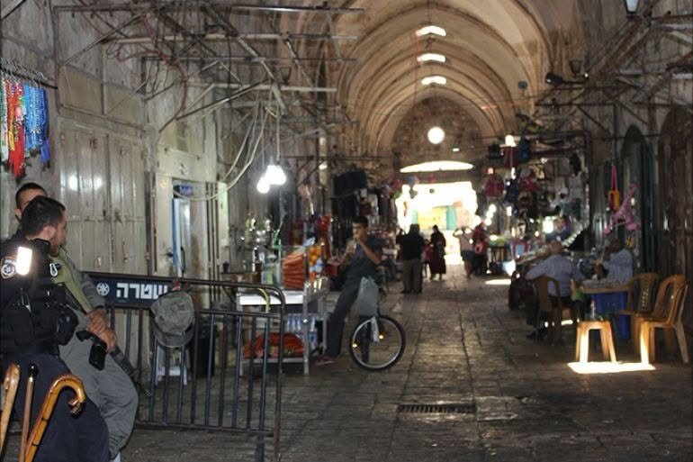 قوات الاحتلال تقتحم خان تنكز وتمنع فعالية افتتاحه وتخريج مجموعة «أنت في القدس»  