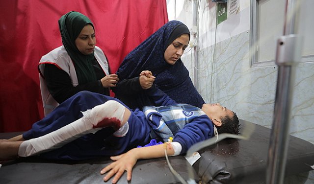 الصحة: 20 ألف مريض بانتظار السفر لتلقي العلاج خارج غزة