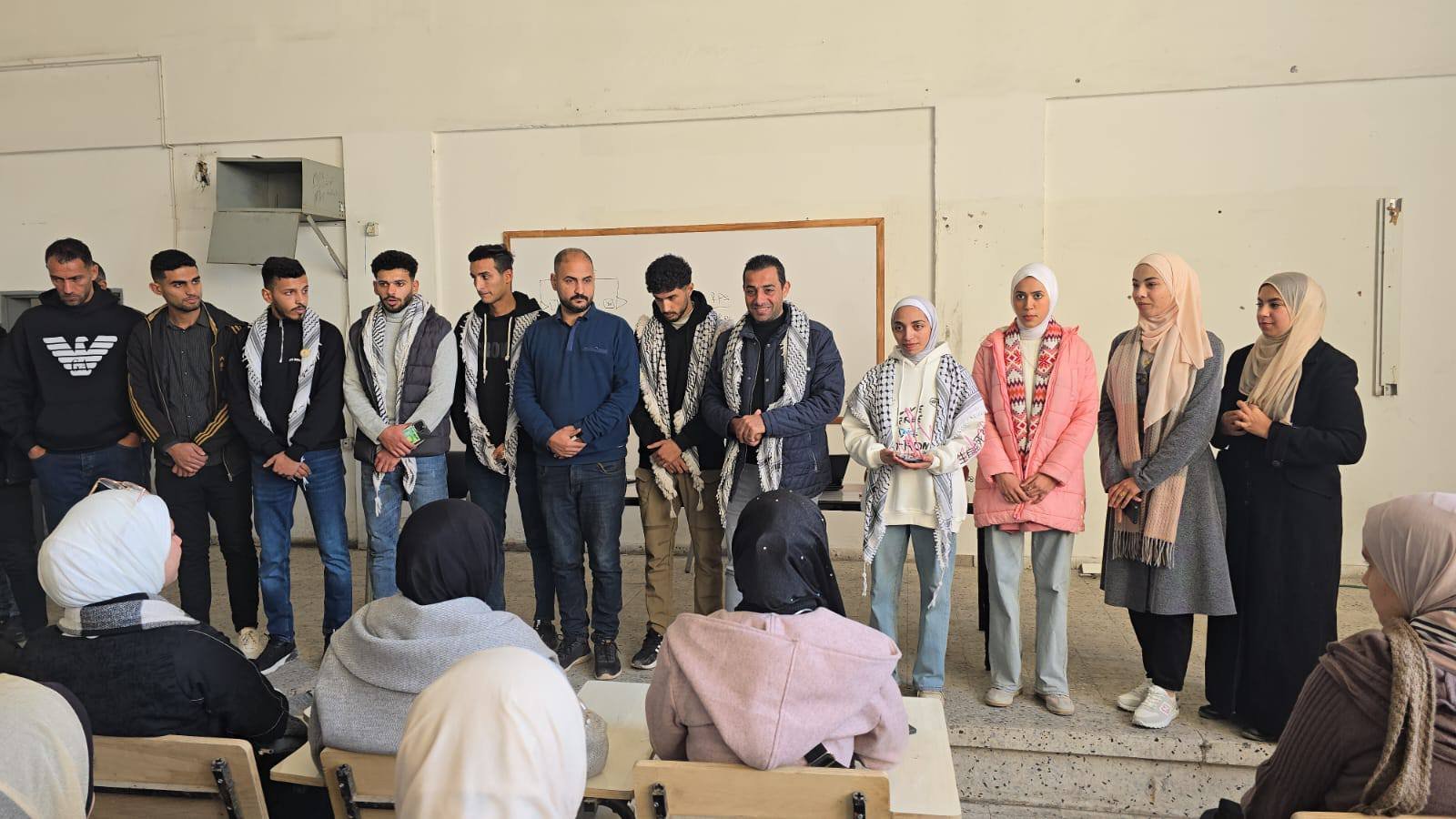 جامعة الأزهر في غزة تعود للتعليم الوجاهي 