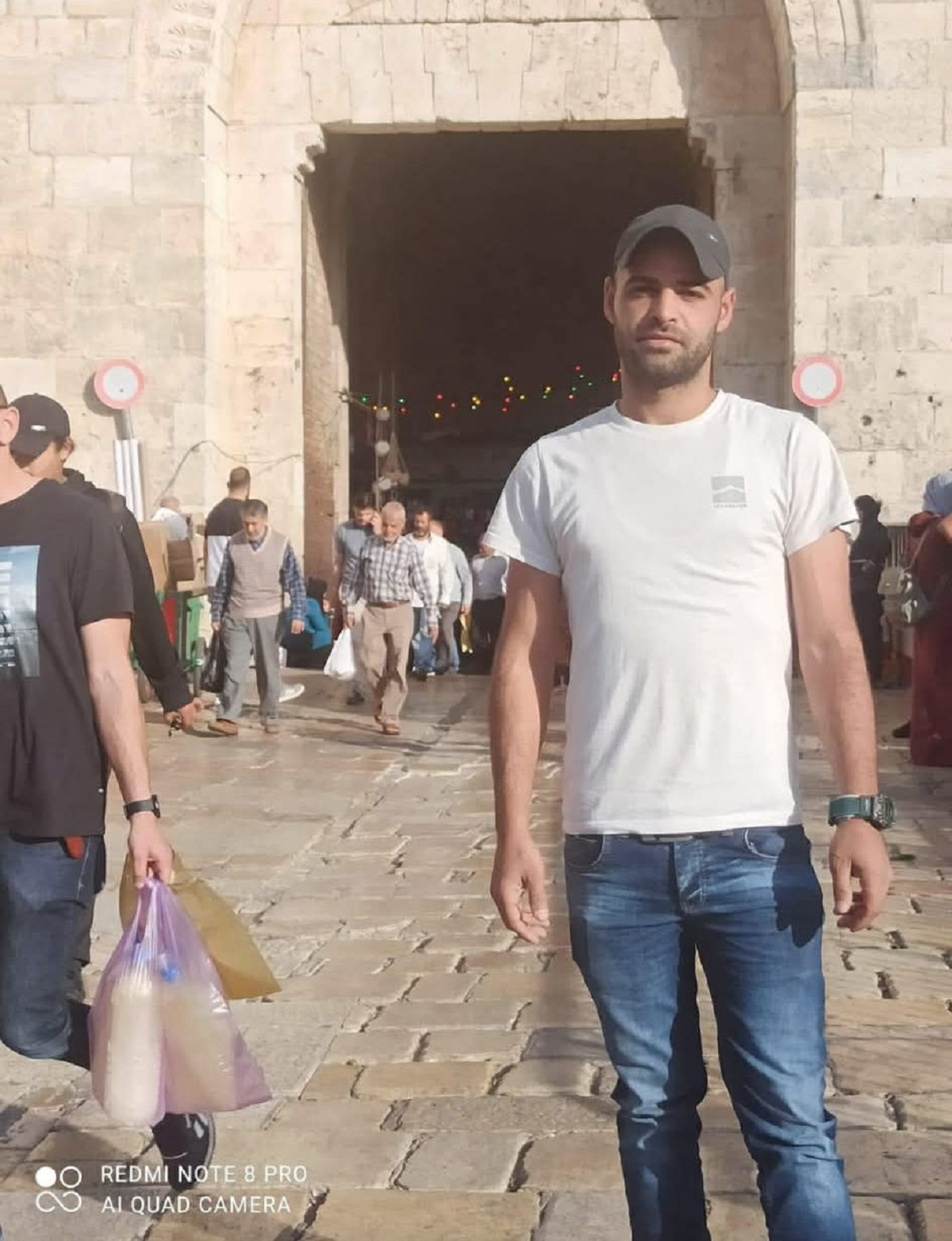 محدث اول :  الاحتلال يتراجع عن استشهاد  الشاب عمار ماجد  حجازي  قرب  منطقة عيون الحرامية 