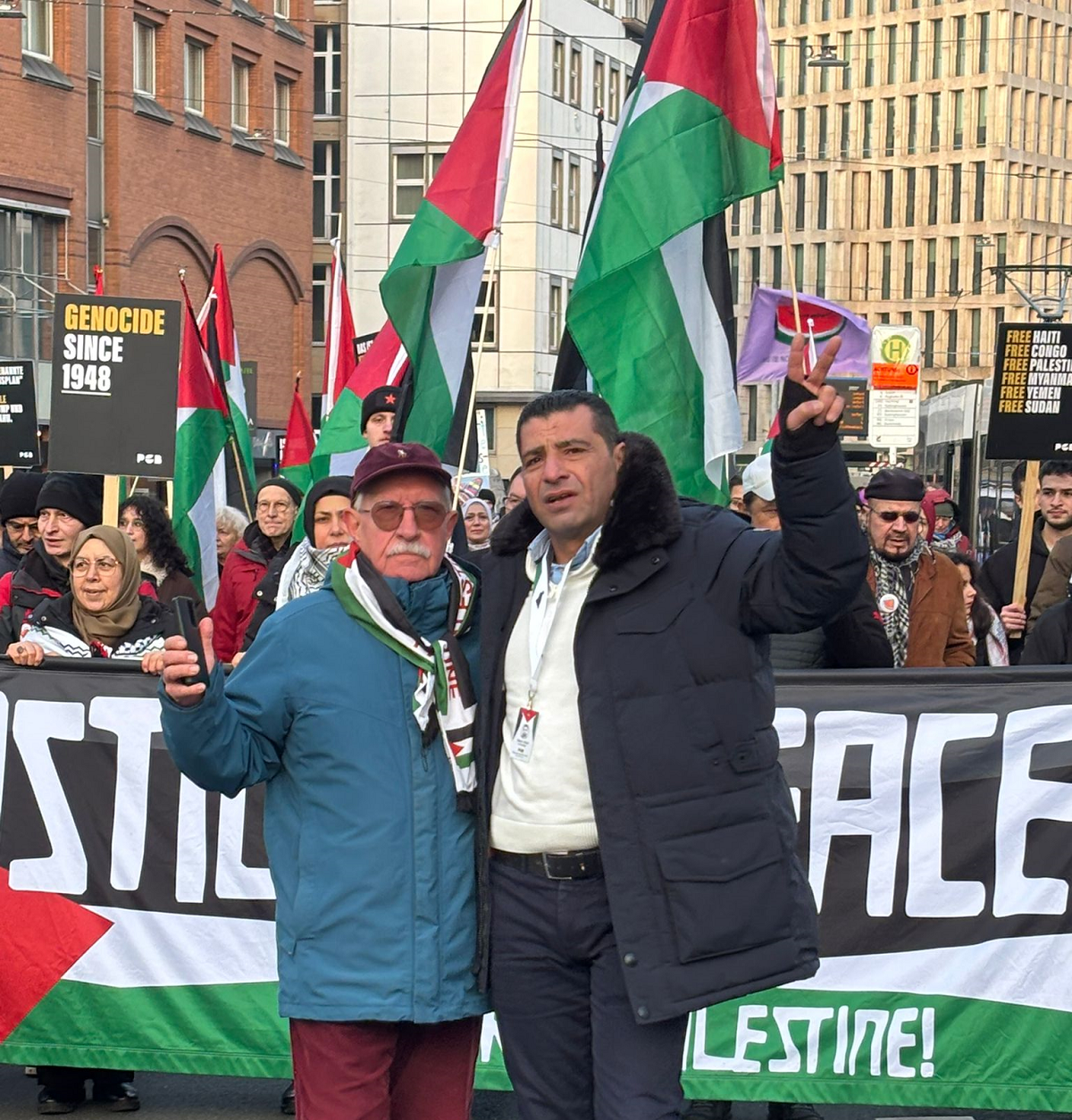 الجالية الفلسطينية في بريمن تنظم تظاهرة حاشدةدعما لغزة وتنديدا بخرق اسرائيل للهدنة 