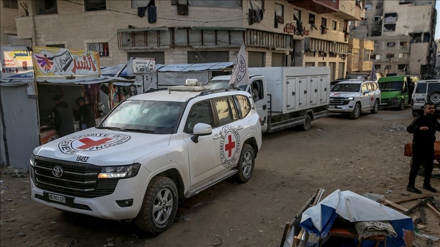 مجمع الشفاء في غزة يتسلم جثامين 15 فلسطينيا عبر الصليب الاحمر