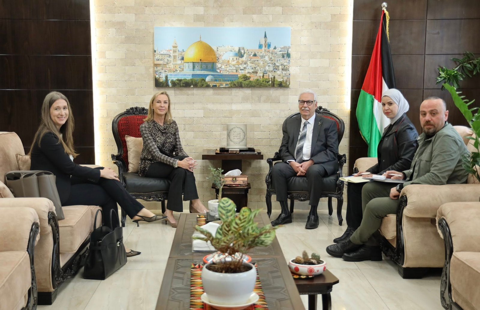 وزير الصحة يبحث مع ممثلة منظمة الصحة العالمية الواقع الصحي وسبل الدعم