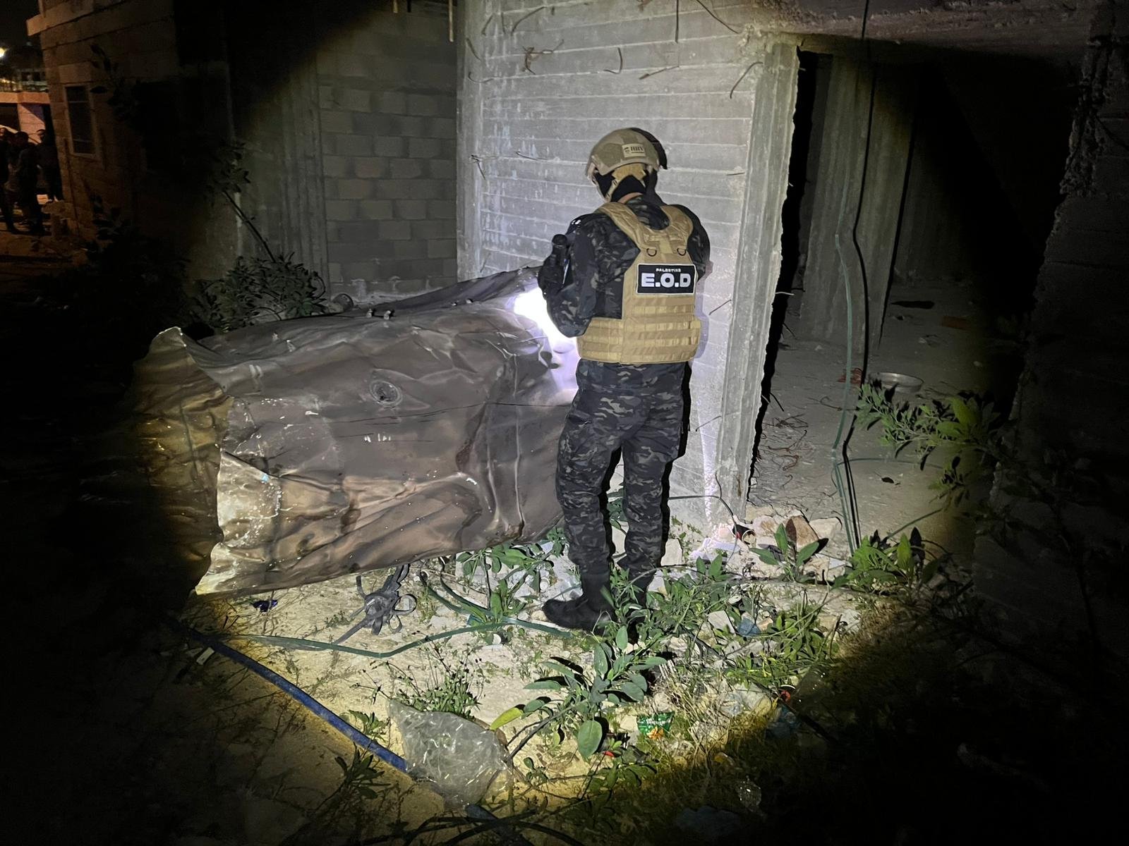 الشرطة تتعامل مع شظايا صاروخية سقطت في عدة مناطق بمحافظة بيت لحم