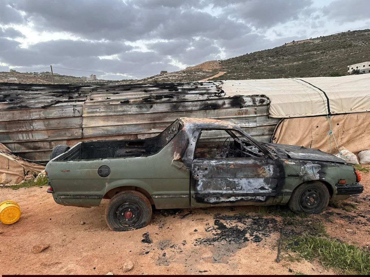 تصاعد عنف المستوطنين: احراق  منزل وخيمتين و4 مركبات في قصرة واللبن الشرقية