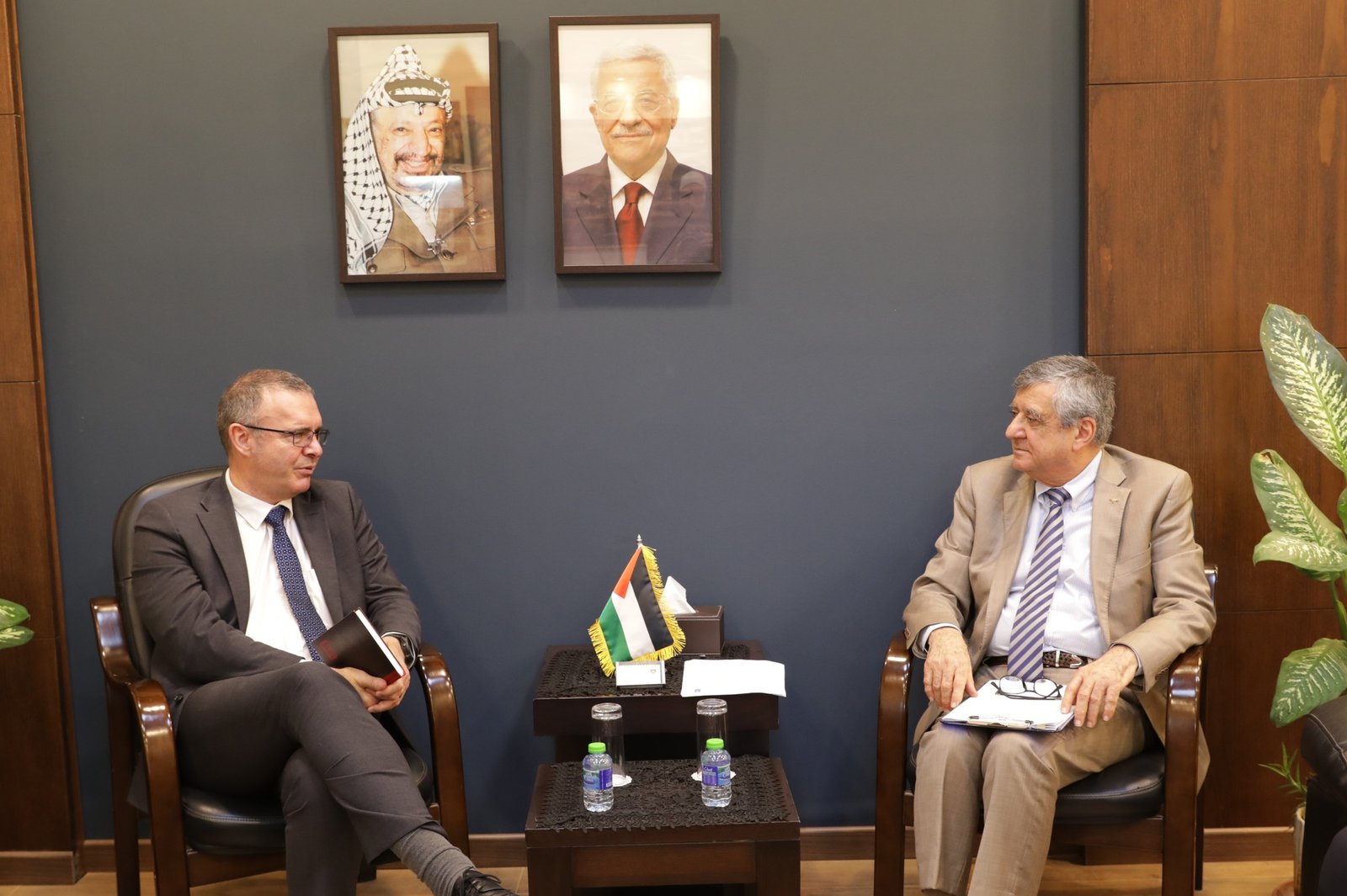 وزير الاشغال يبحث مع برنامج الأمم المتحدة الإنمائي تعزيز التعاون في قضايا الإيواء والإعمار والإسكان 