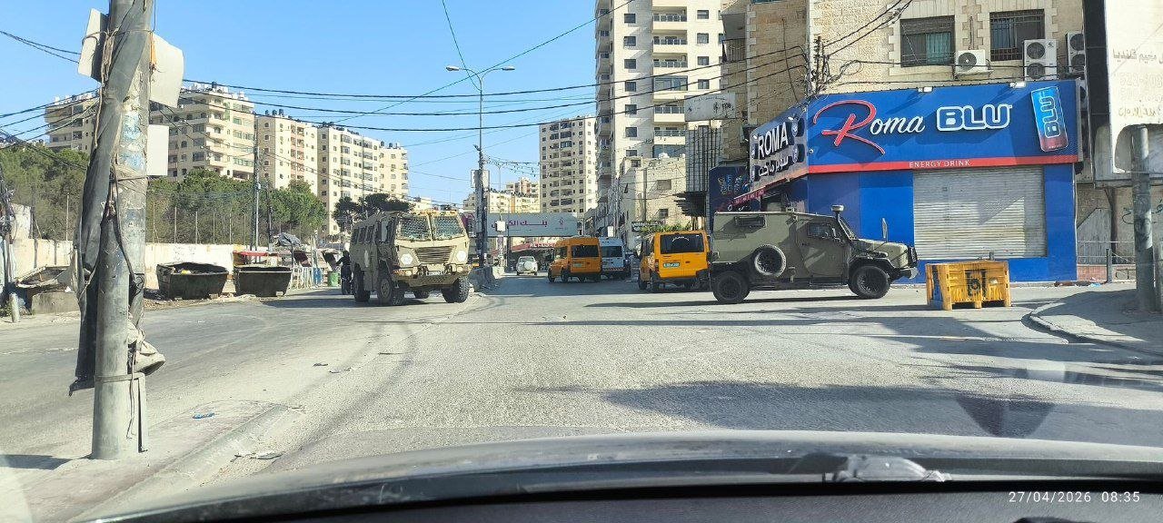 قوات كبيرة من جيش الاحتلال تقتحم مخيم قلنديا وتحول منازل المواطنين  لمراكز توقيف وتحقيق 