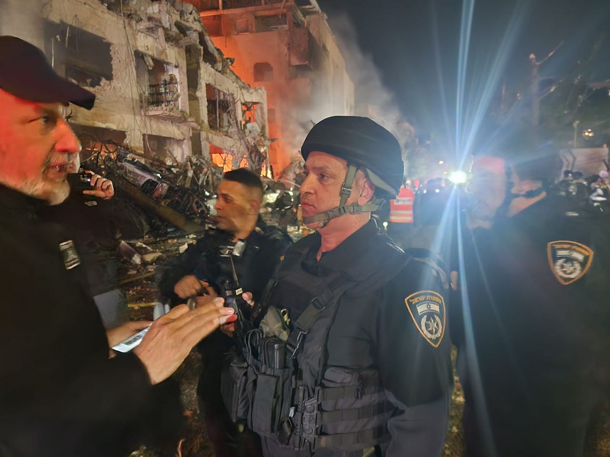 الاسعاف الاسرائيلي: 14 إصابة جراء هجمات صاروخية من إيران