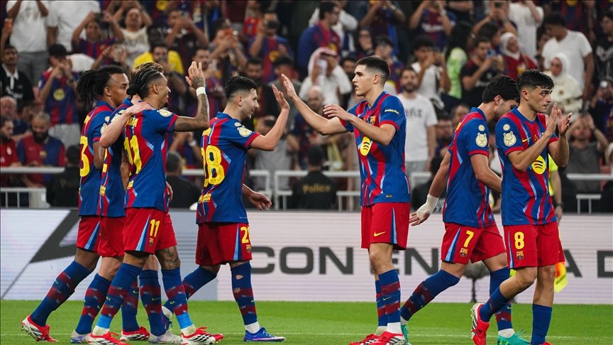 برشلونة يستعيد صدارة الدوري الإسباني 