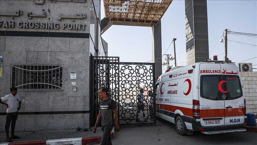 أسوشيتد برس: 50 فلسطينيا سيعبرون اليوم في كل اتجاه