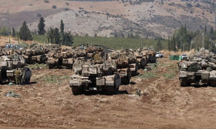 قائد عسكري إسرائيلي يدعو إلى التأهب لـ”حرب مفاجئة”