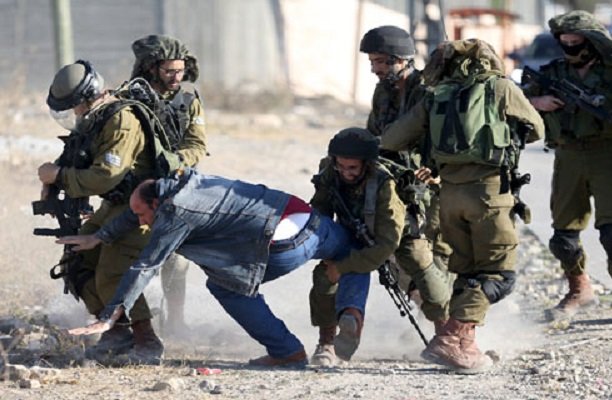 إصابة مواطن بجروح ورضوض وطفل بالرصاص الحي في بيت لحم