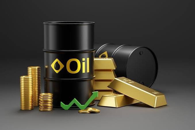 انخفاض أسعار الذهب وارتفاع النفط ومؤشر الدولار 
